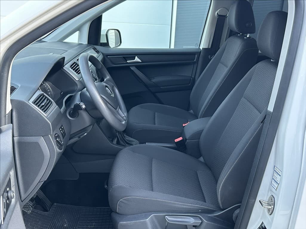 2020 Volkswagen Caddy - 11