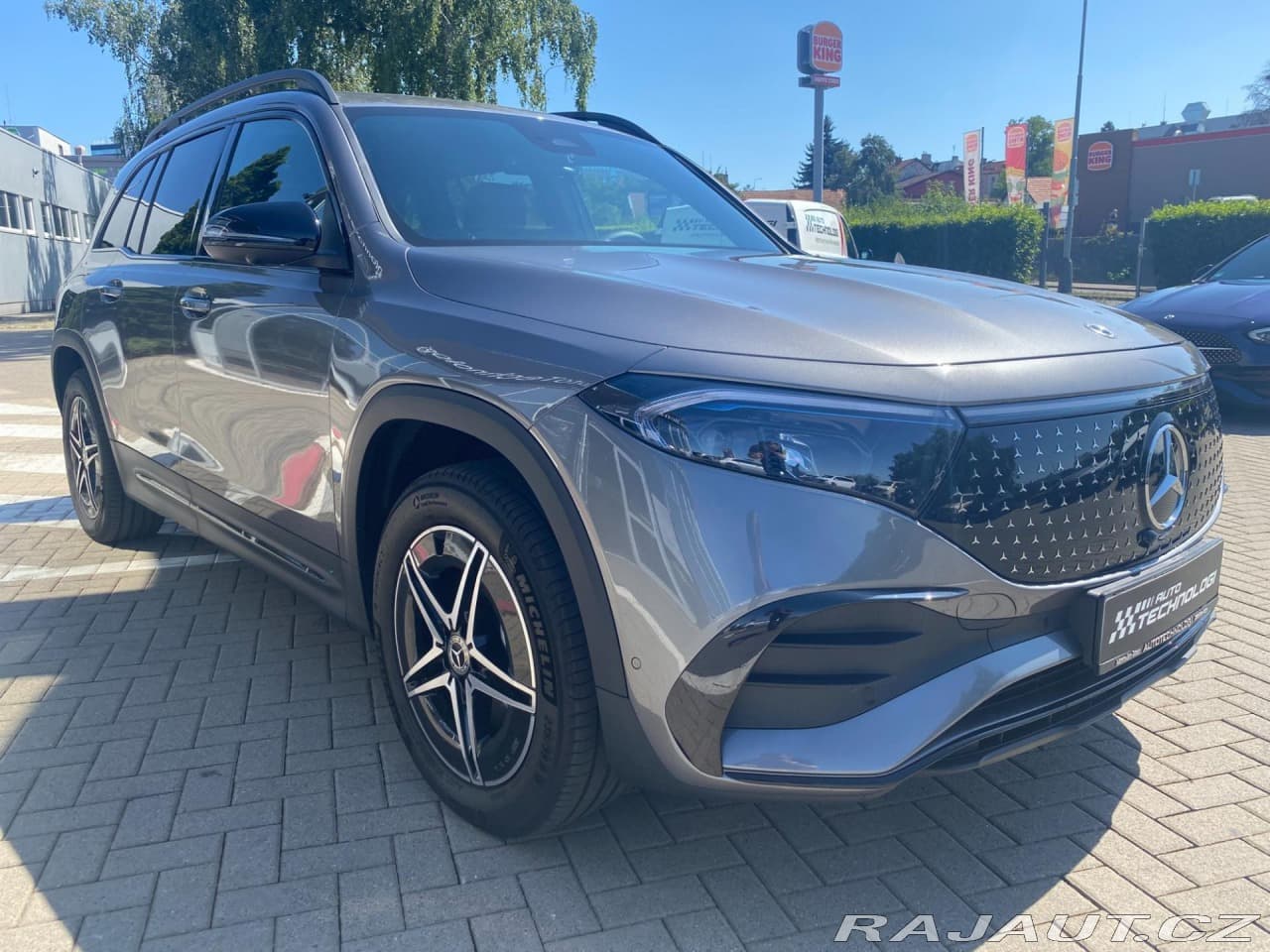 2025 Mercedes-Benz Eqb - 3