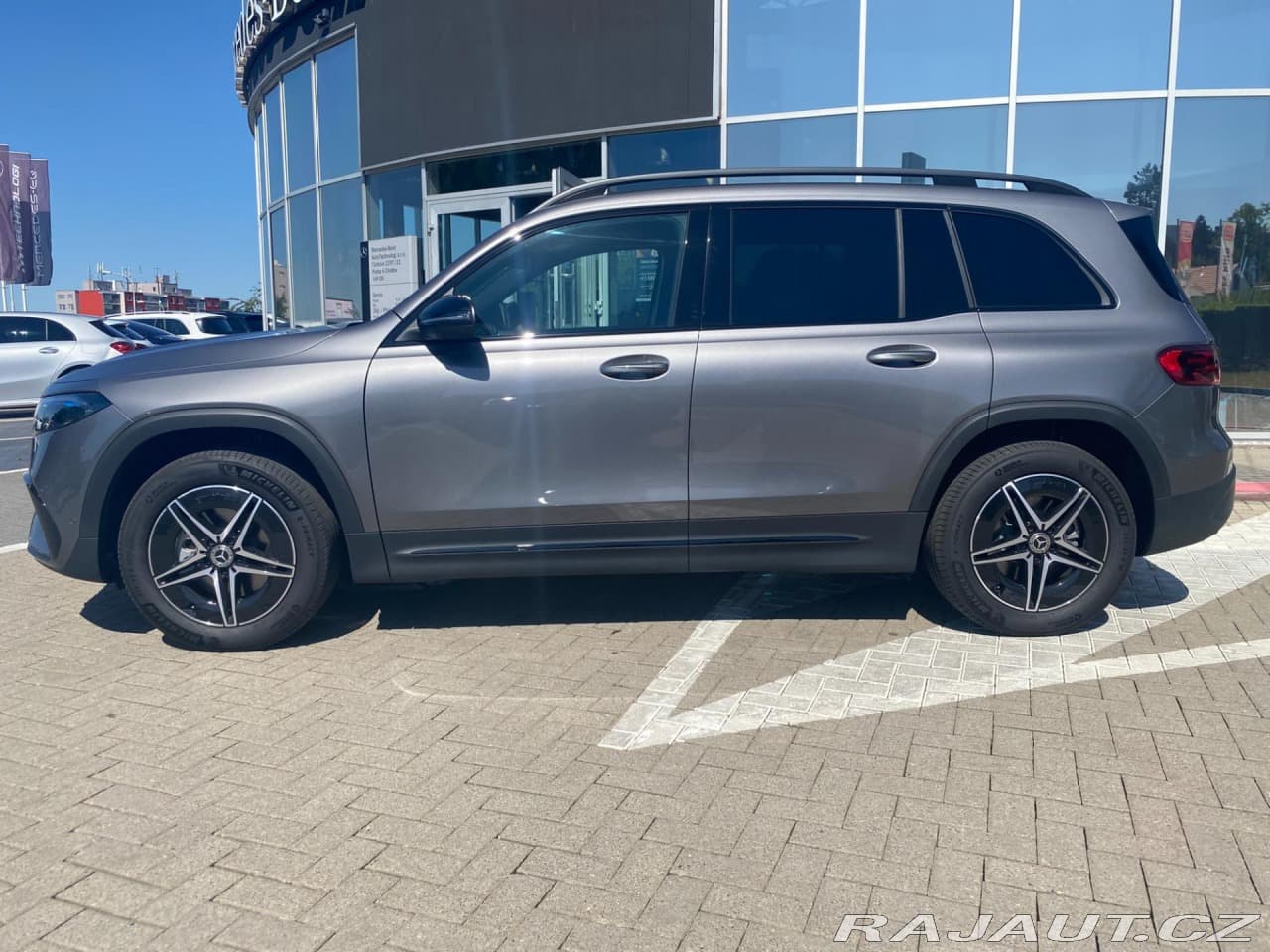 2025 Mercedes-Benz Eqb - 5