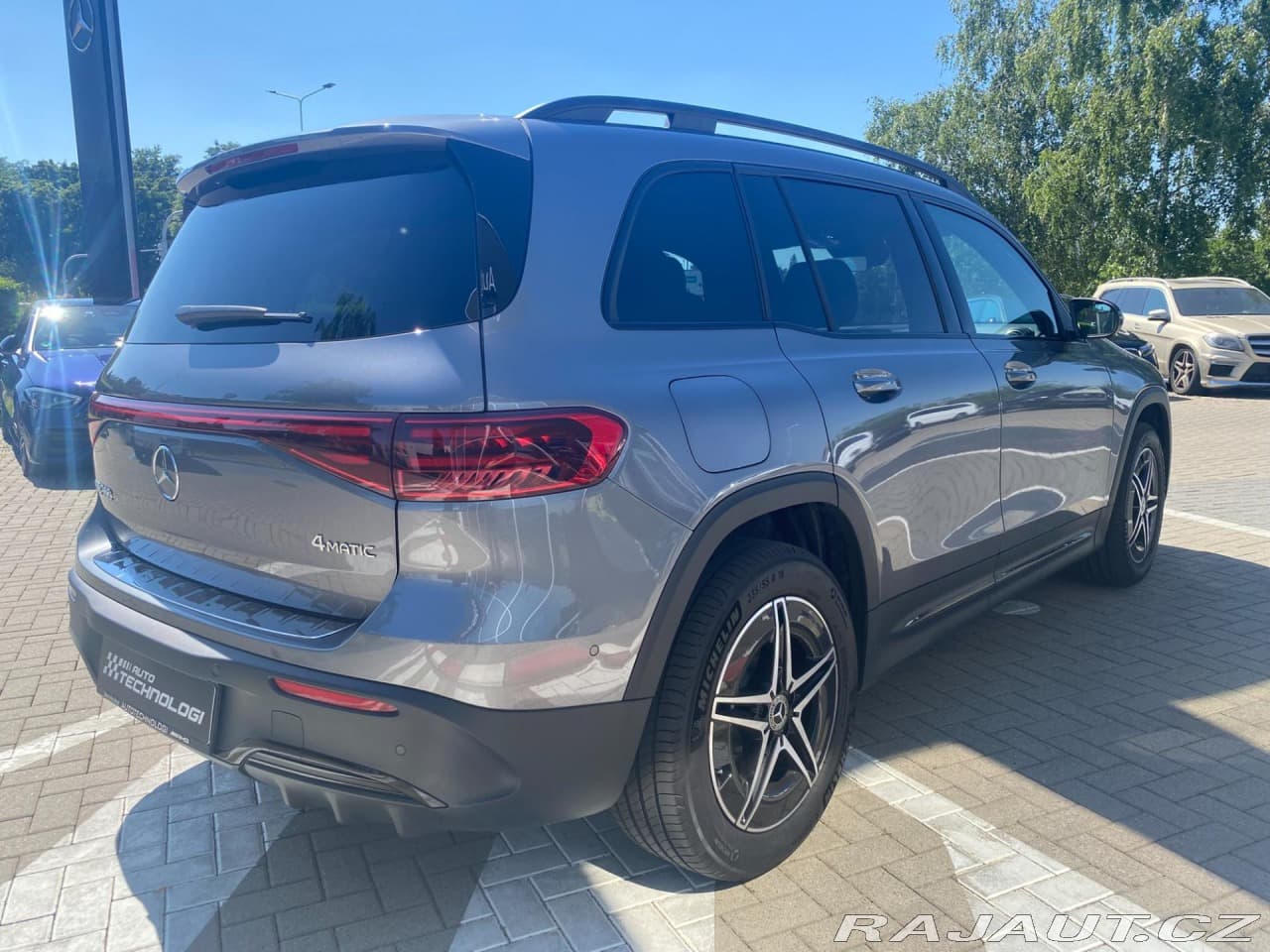 2025 Mercedes-Benz Eqb - 8