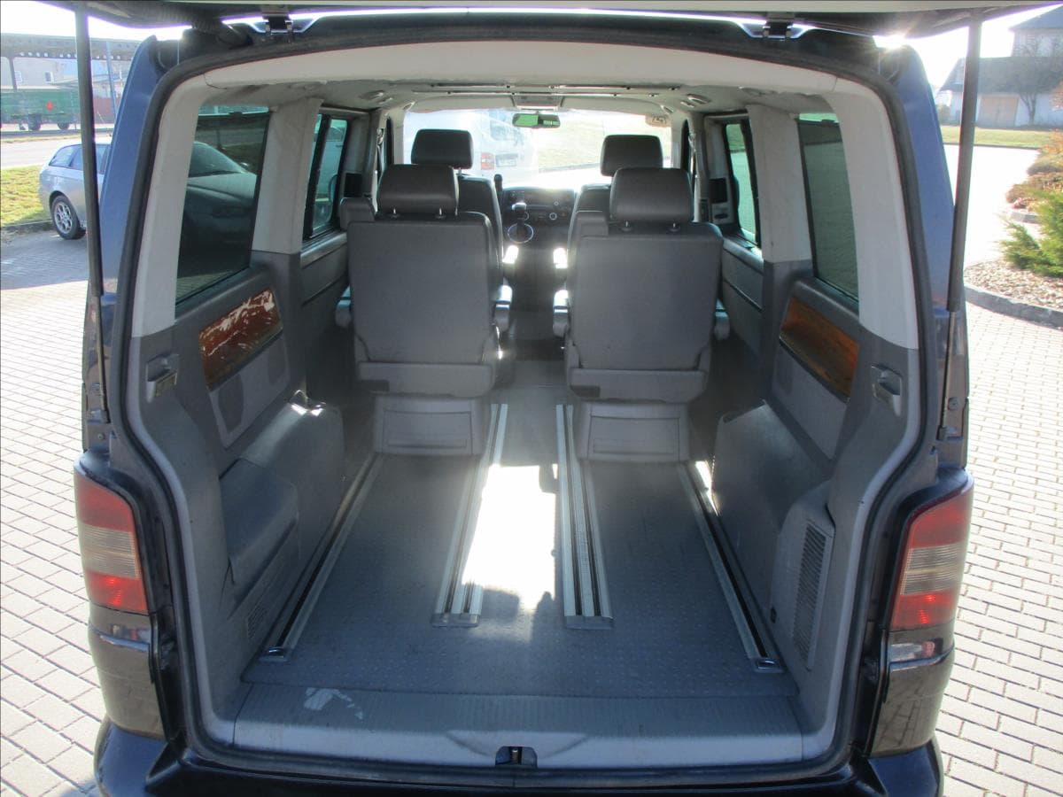 2005 Volkswagen Multivan - 10