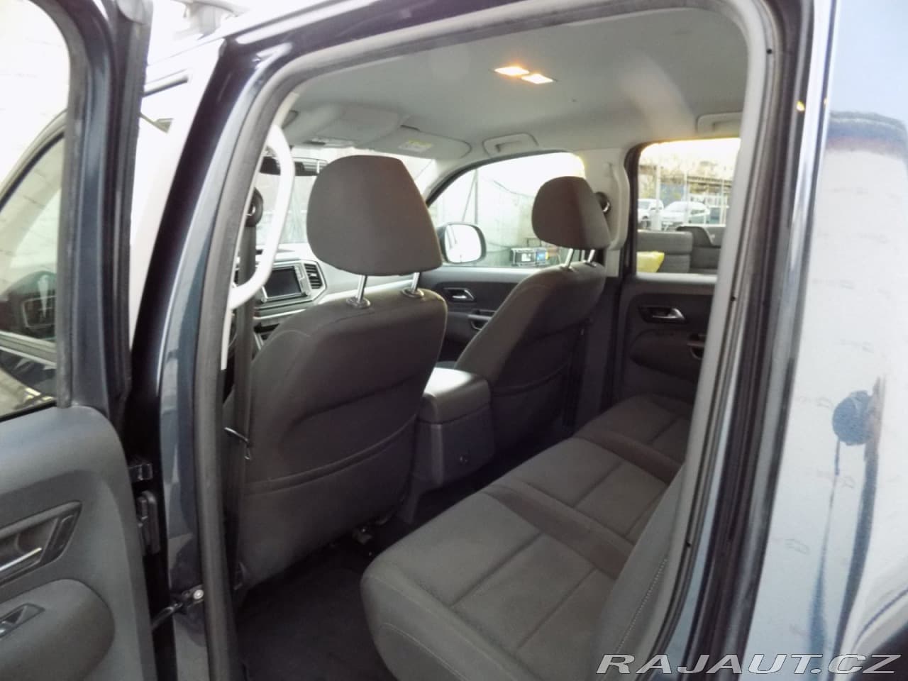 2019 Volkswagen Amarok - 9