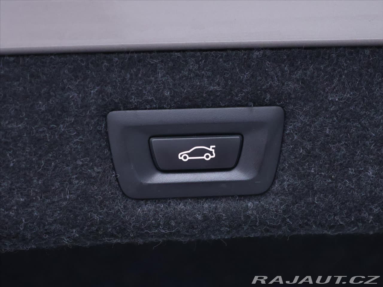 2018 BMW 5-Series - 10