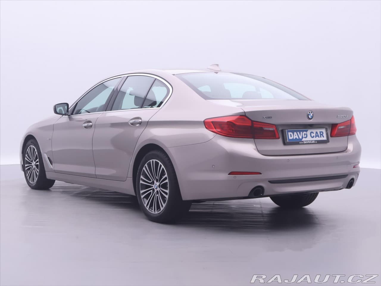 2018 BMW 5-Series - 5