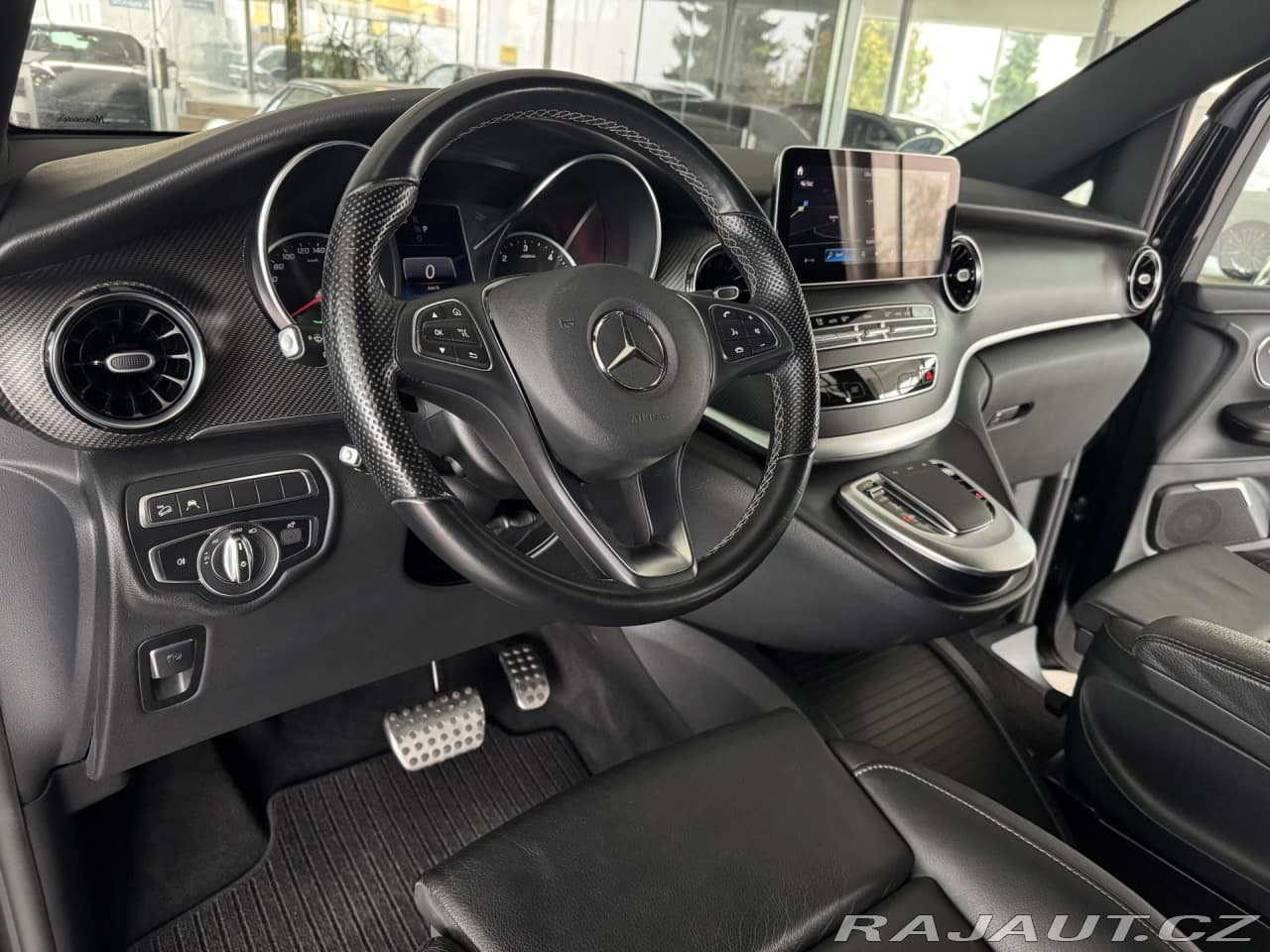 2022 Mercedes-Benz V-Class - 11