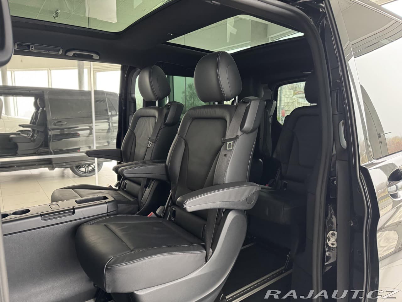 2022 Mercedes-Benz V-Class - 16