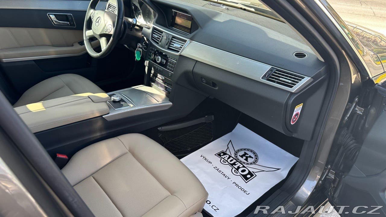 2010 Mercedes-Benz E-Class - 18