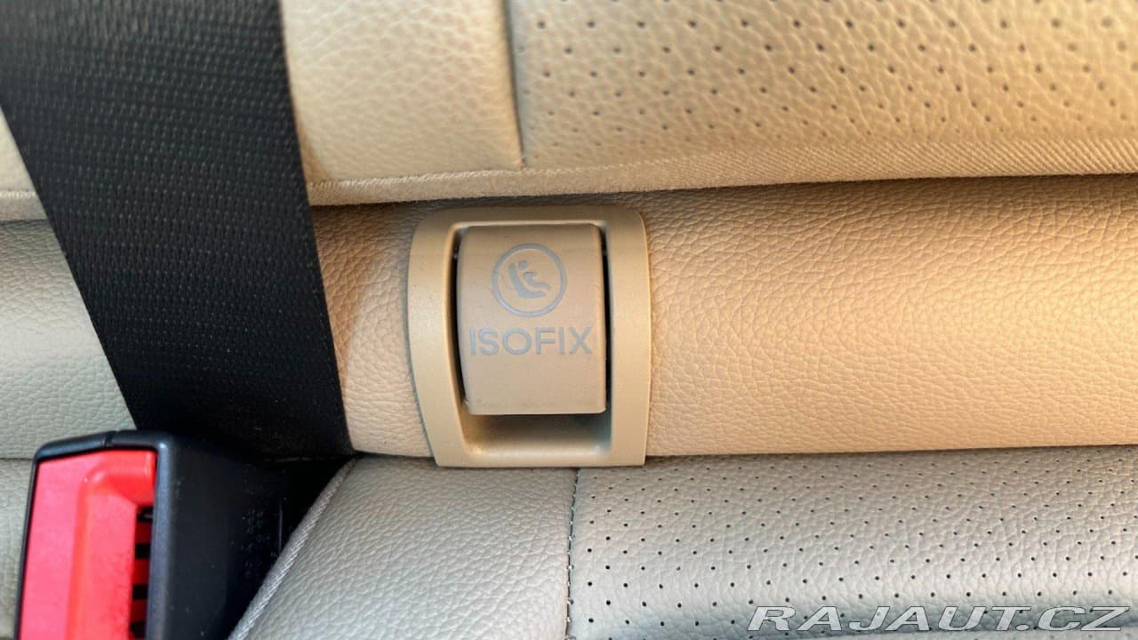 2010 Mercedes-Benz E-Class - 20