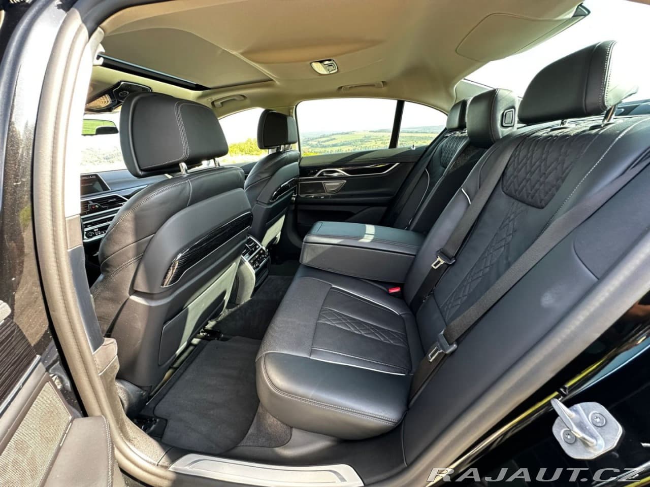 2021 BMW 7-Series - 8