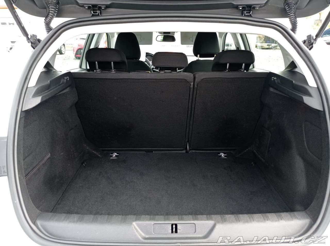 2018 Peugeot 308 - 15