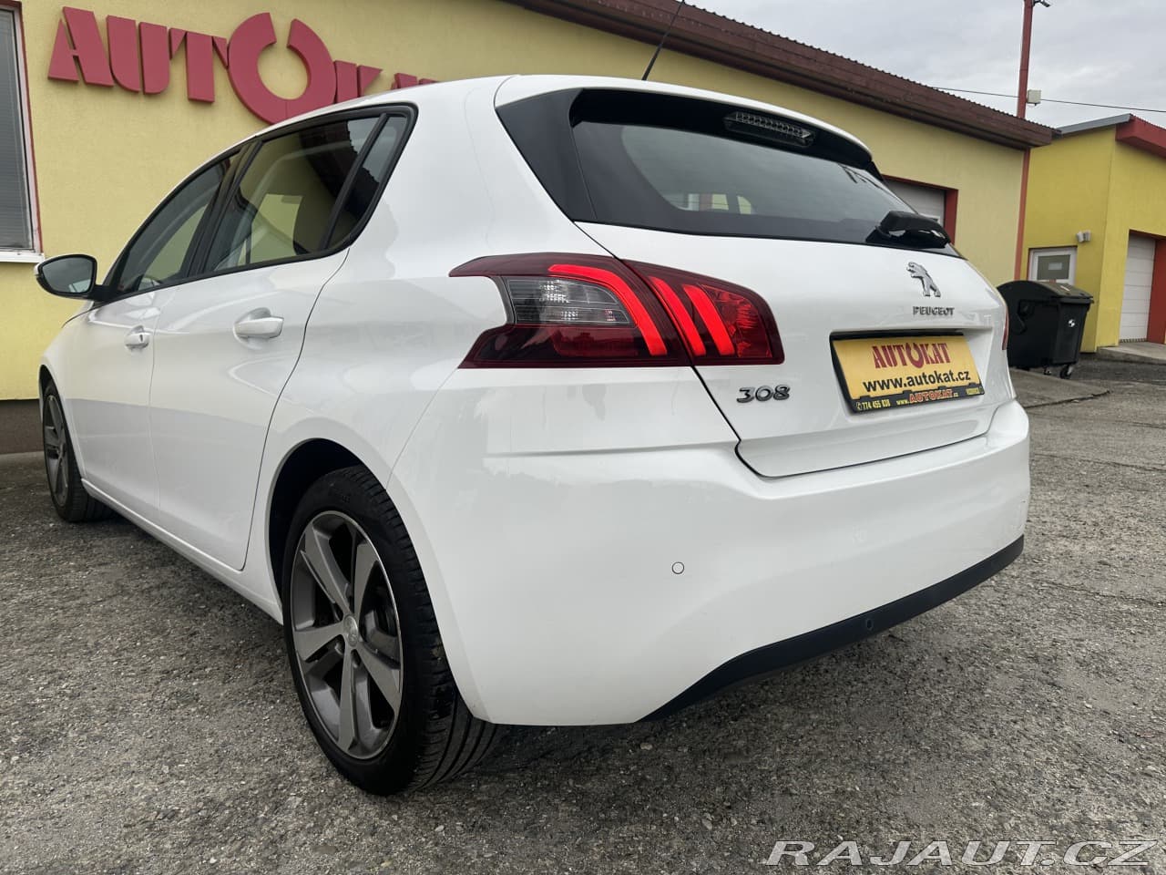 2018 Peugeot 308 - 5