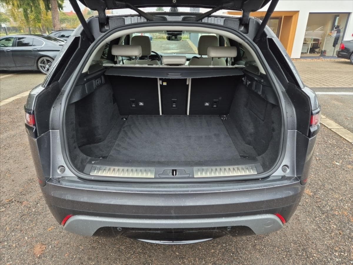 2018 Land Rover Range Rover Velar - 11