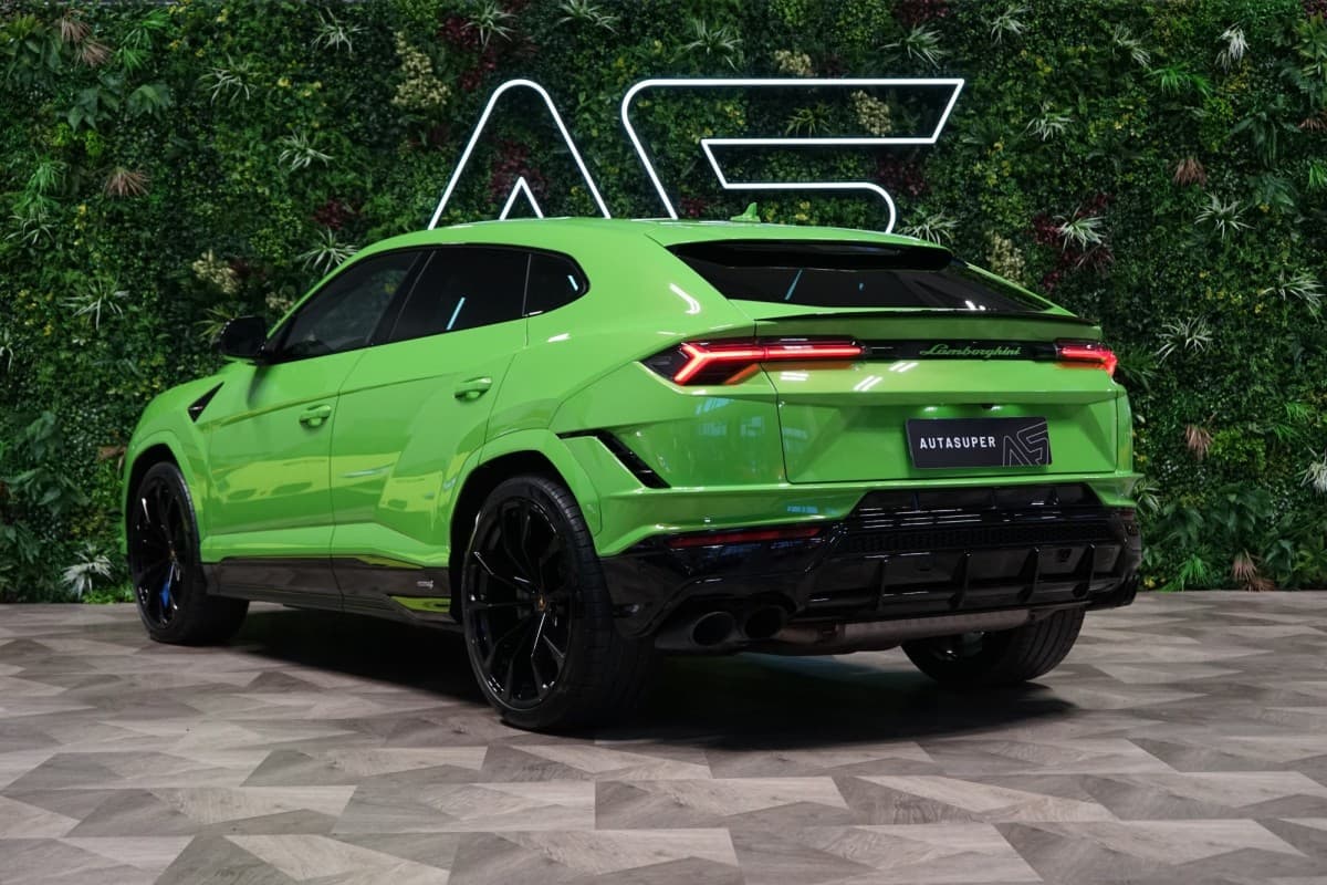 2023 Lamborghini Urus - 7