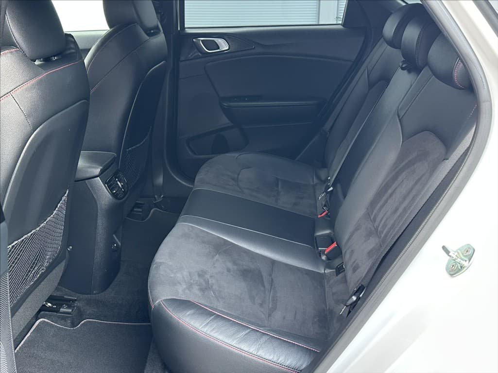 2022 Kia Proceed - 13