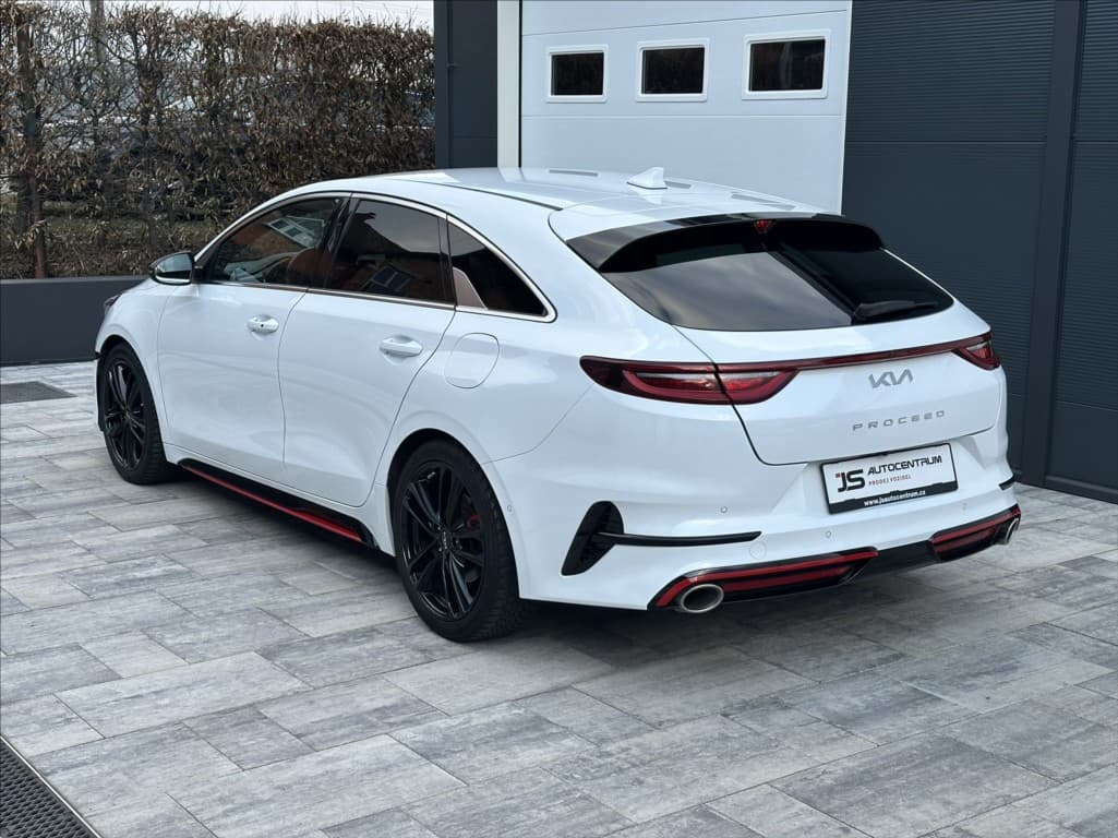 2022 Kia Proceed - 8