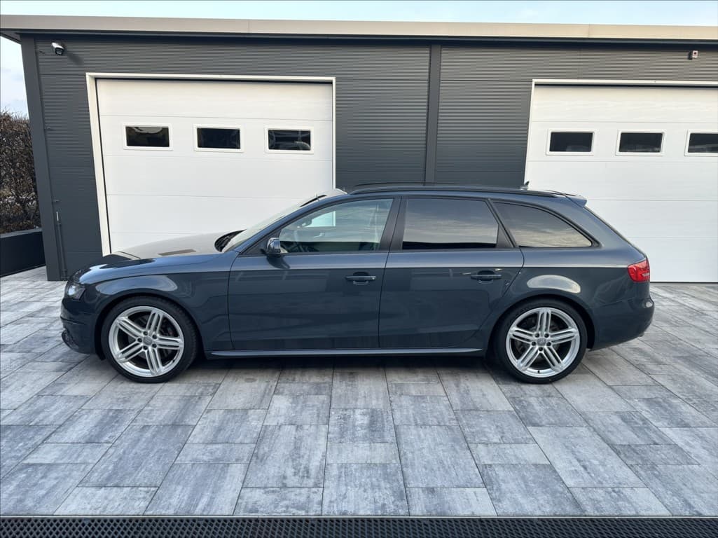 2010 Audi S4 - 9