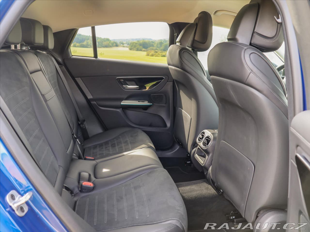 2025 Mercedes-Benz Glc - 15