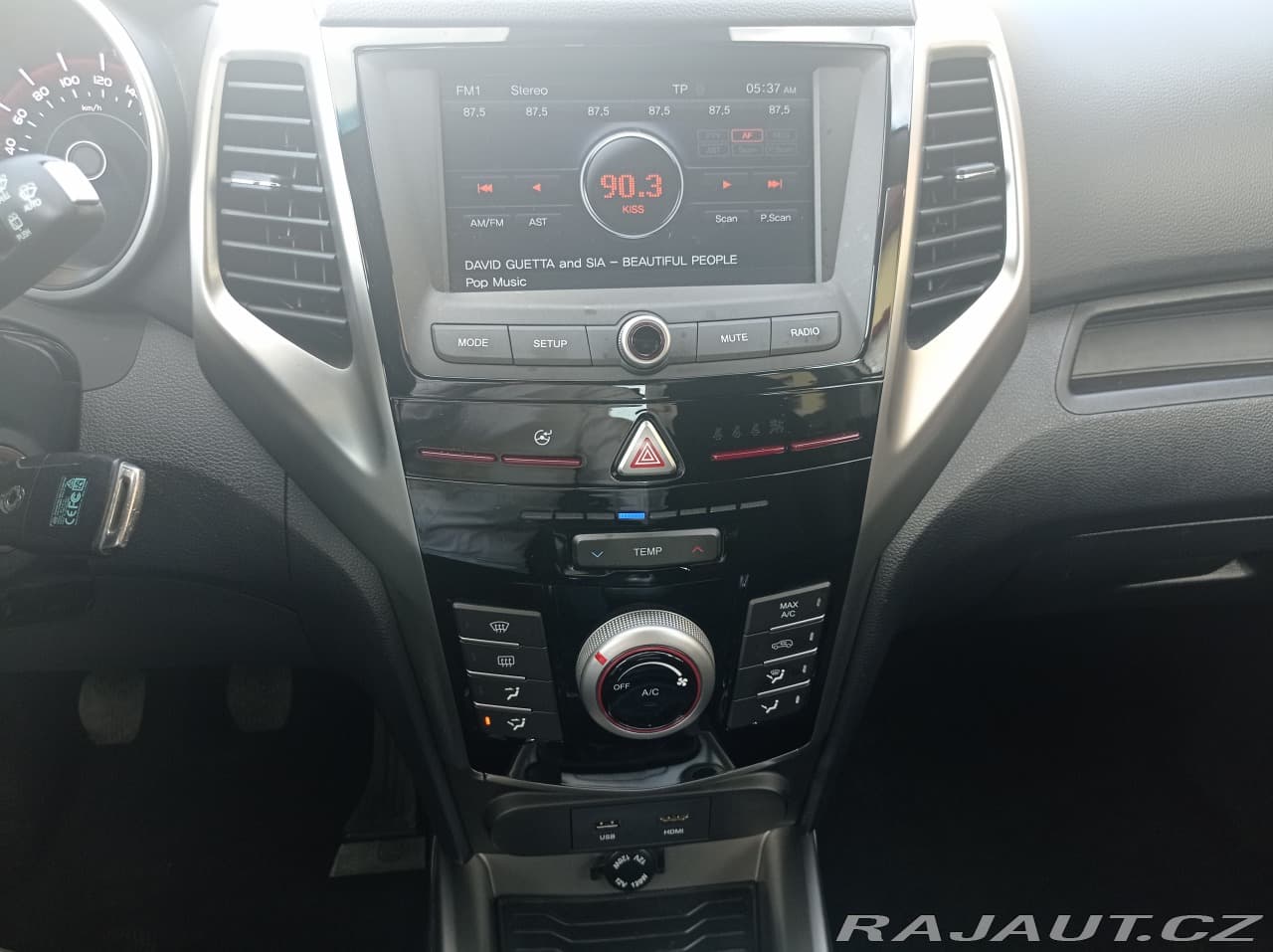 2018 SsangYong Tivoli - 17