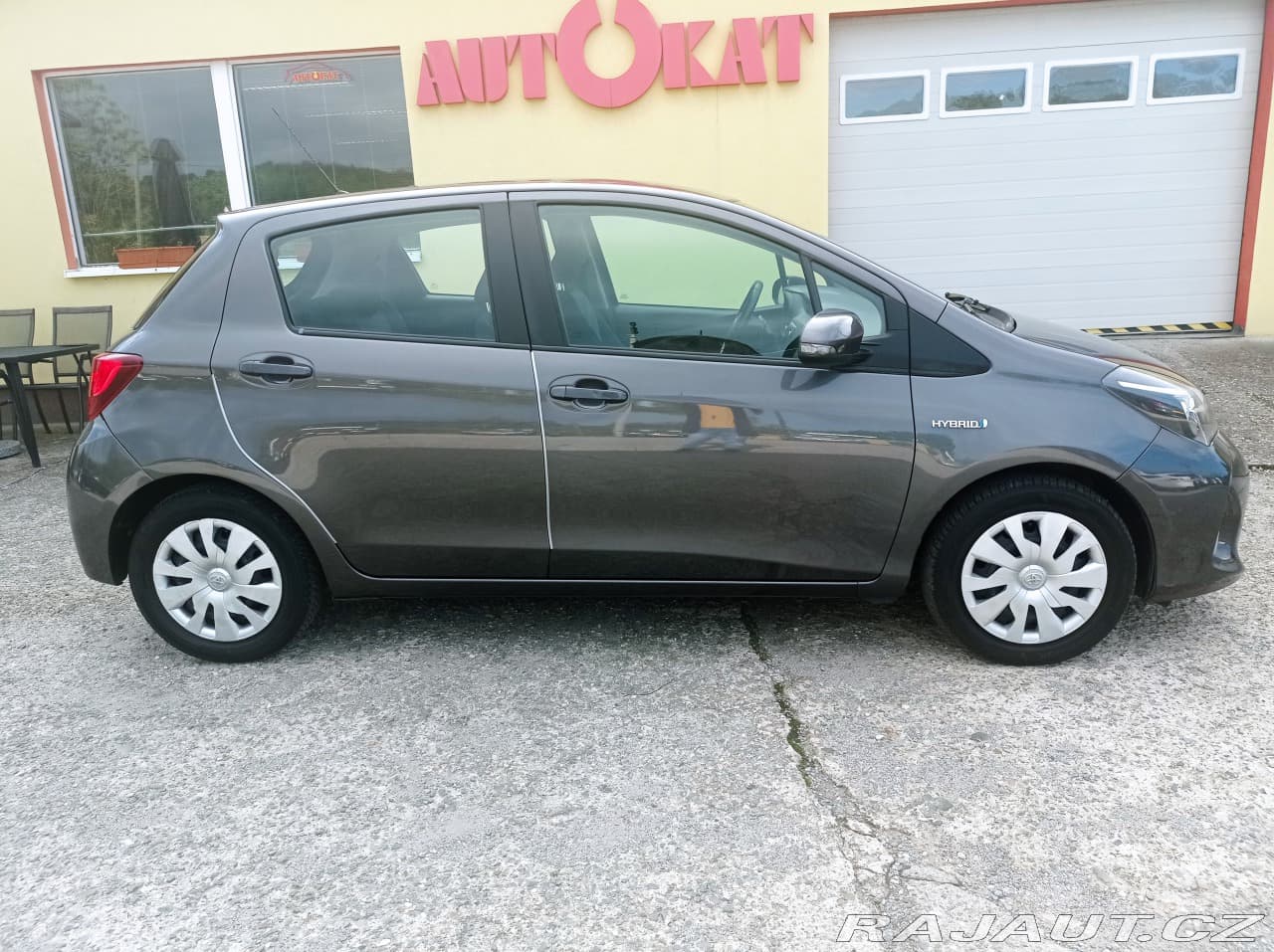 2016 Toyota Yaris - 2