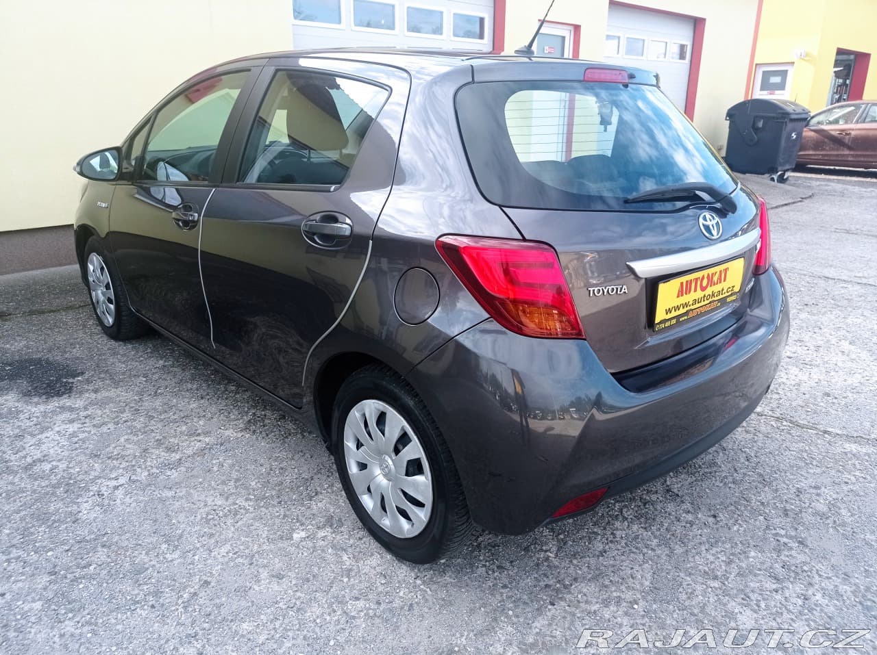 2016 Toyota Yaris - 5