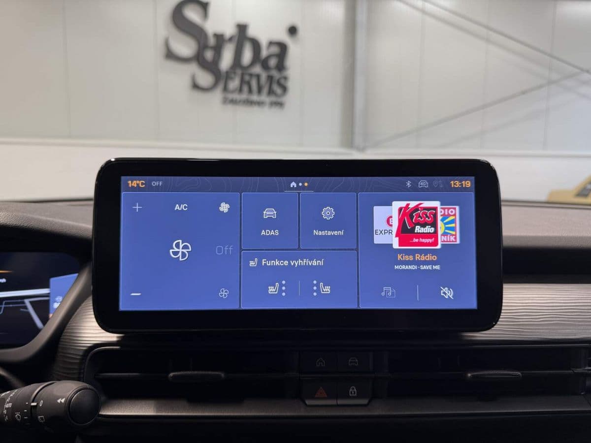 2025 Jeep Avenger - 11