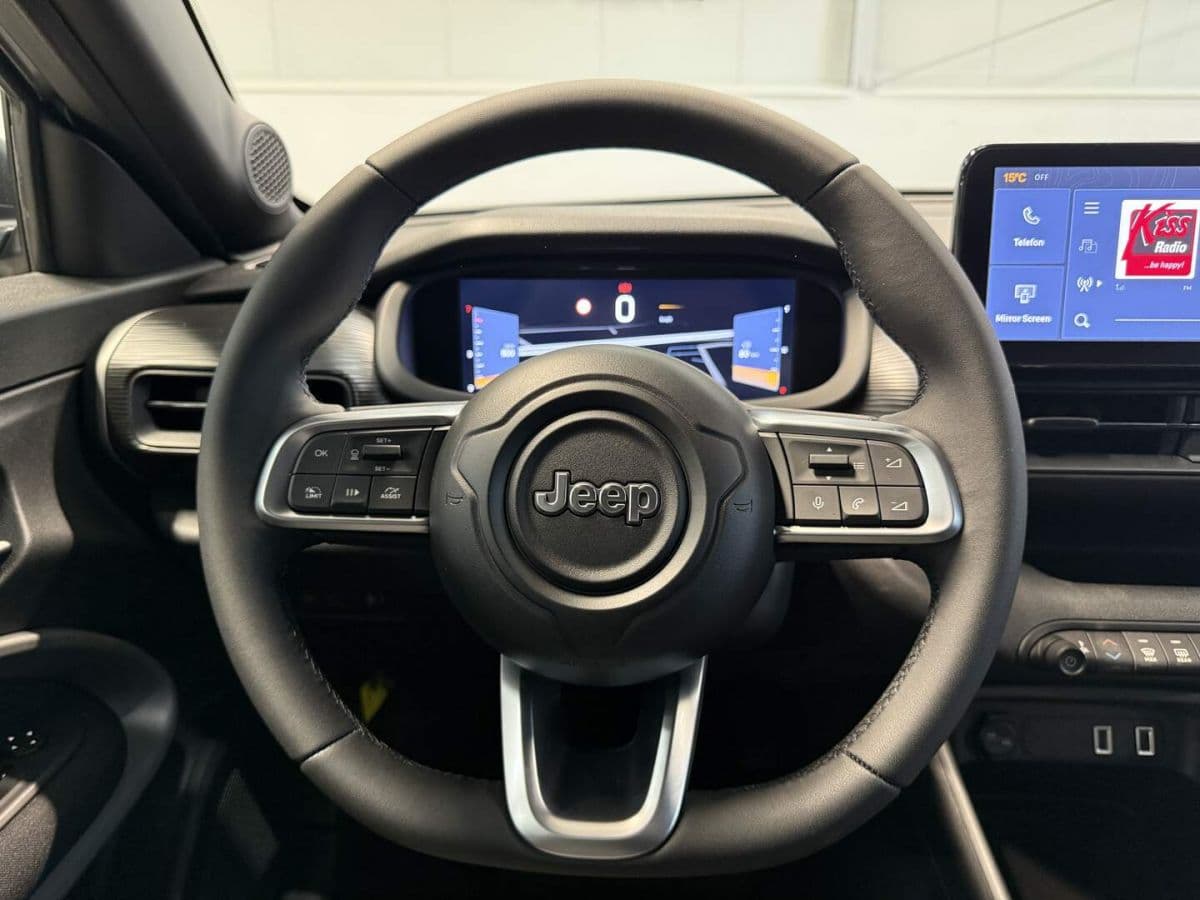 2025 Jeep Avenger - 8