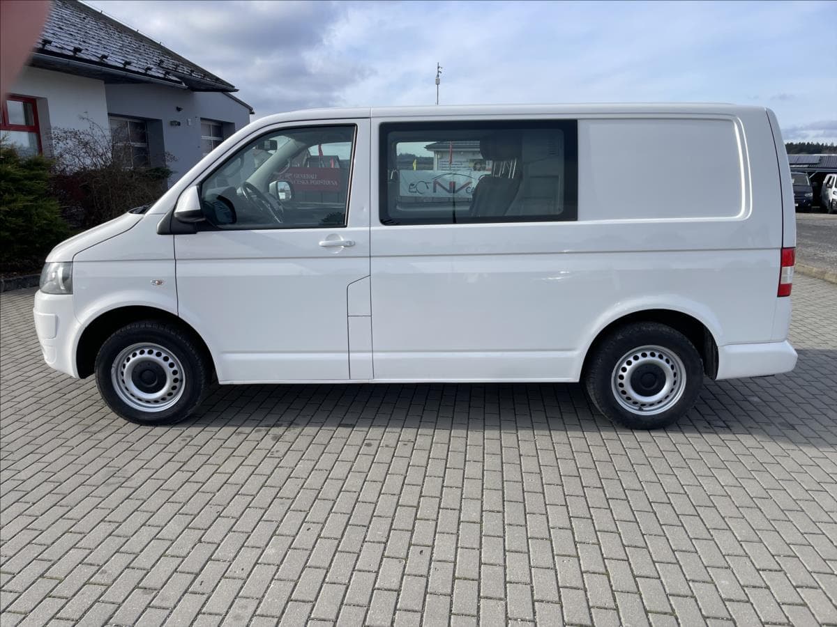 2013 Volkswagen Transporter - 2