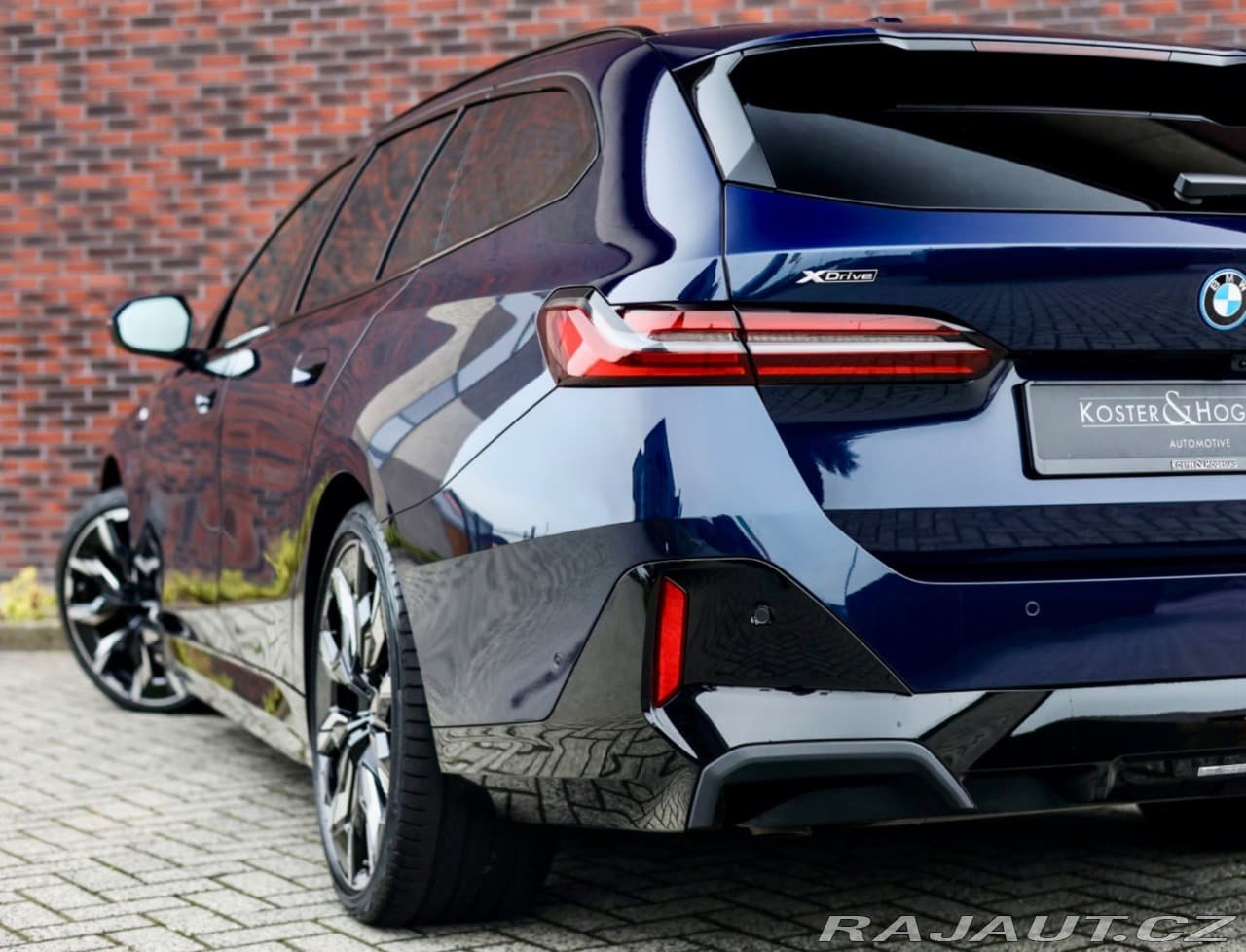 2025 BMW 5-Series - 19