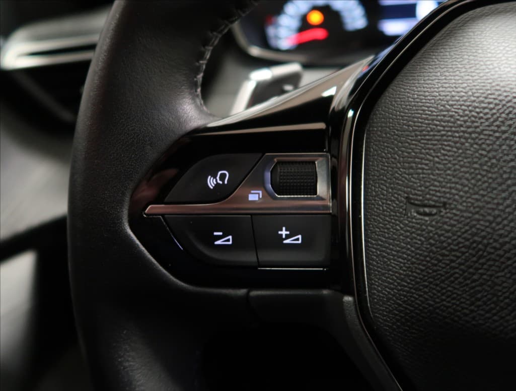 2023 Peugeot 2008 - 14