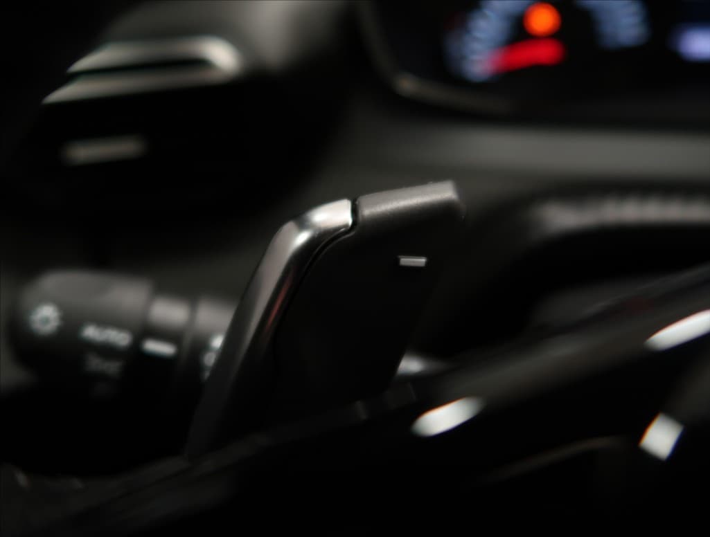 2023 Peugeot 2008 - 16