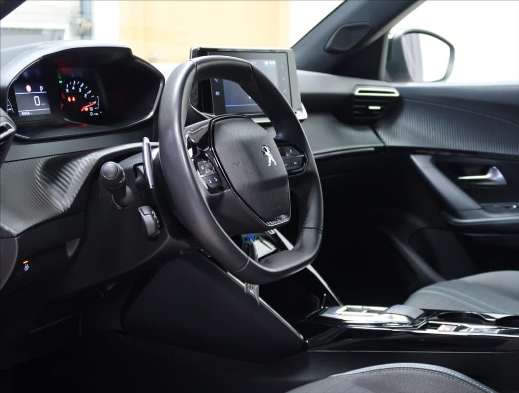 2023 Peugeot 2008 - 9