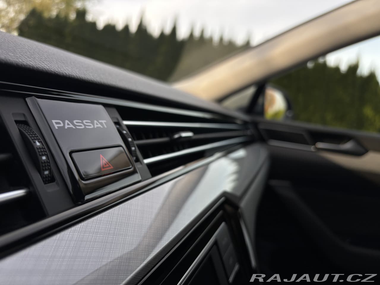 2022 Volkswagen Passat - 11