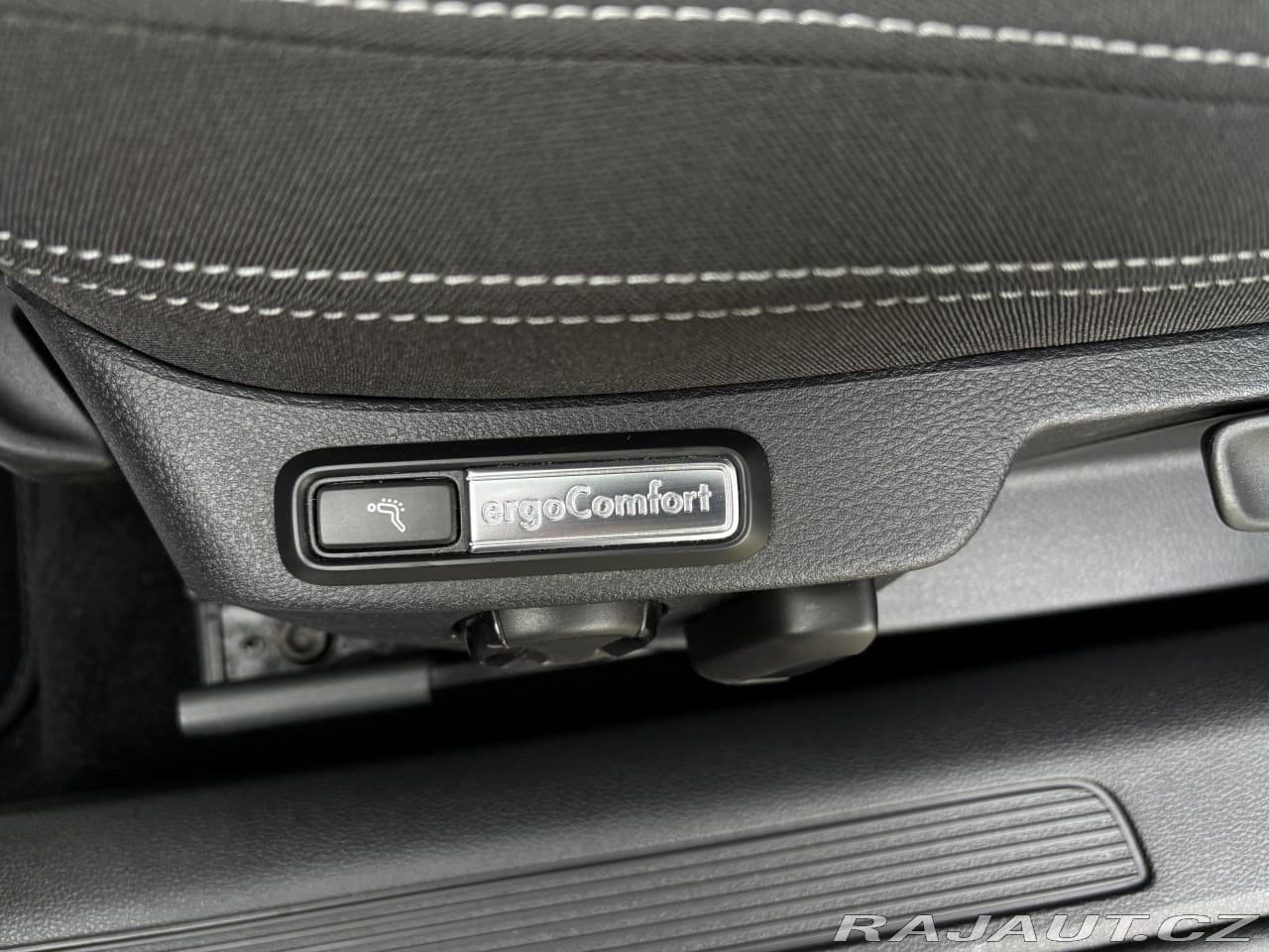 2022 Volkswagen Passat - 17