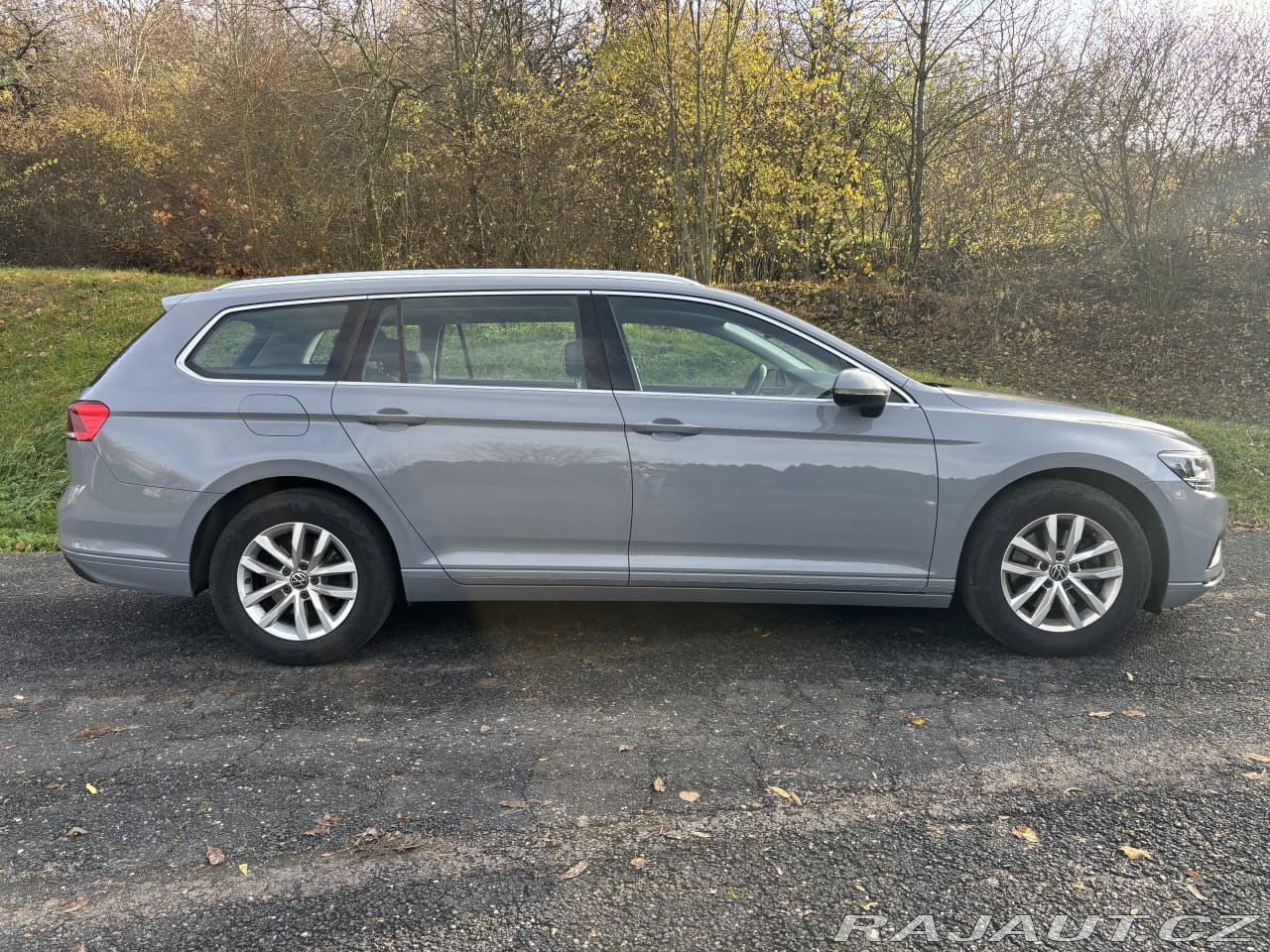 2022 Volkswagen Passat - 3