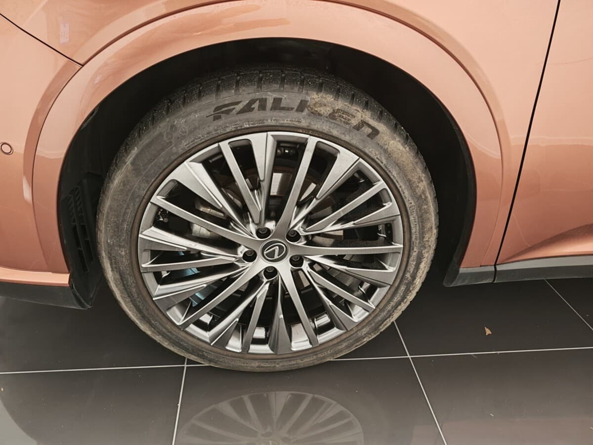 2023 Lexus Ostatní - 11