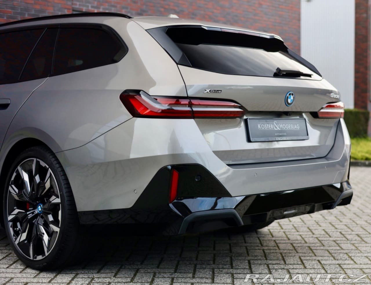 2025 BMW 5-Series - 5