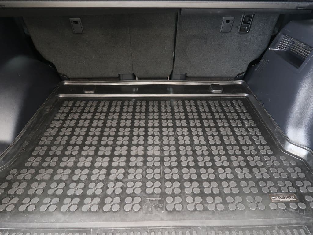 2023 Toyota Land Cruiser - 12