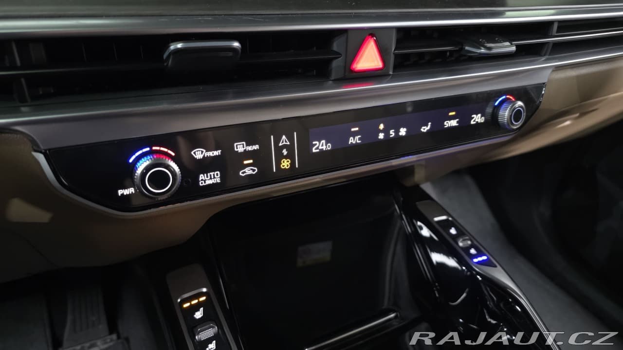 2025 Kia Sorento - 15