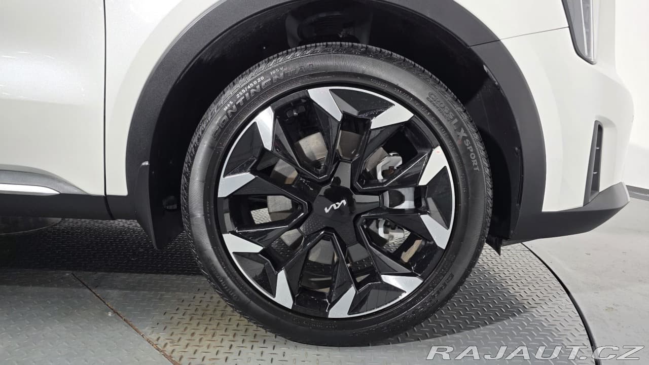 2025 Kia Sorento - 5