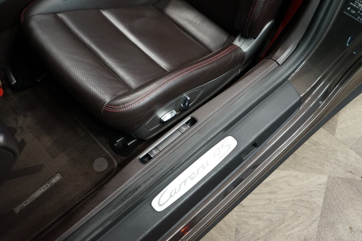 2013 Porsche 911 - 20