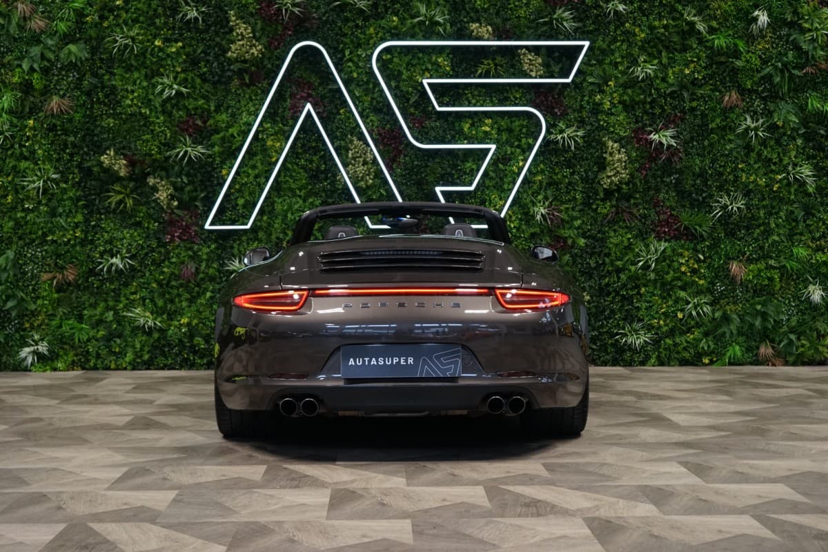 2013 Porsche 911 - 7