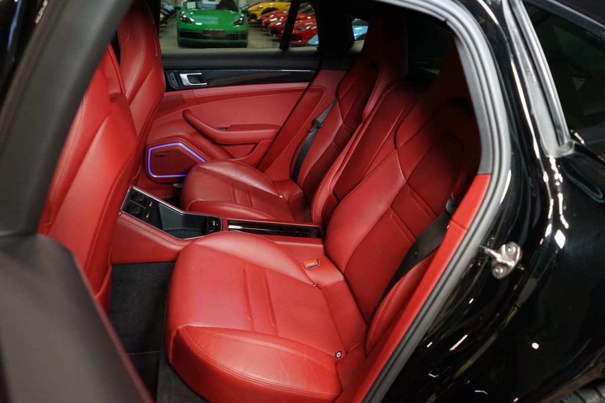 2017 Porsche Panamera - 13