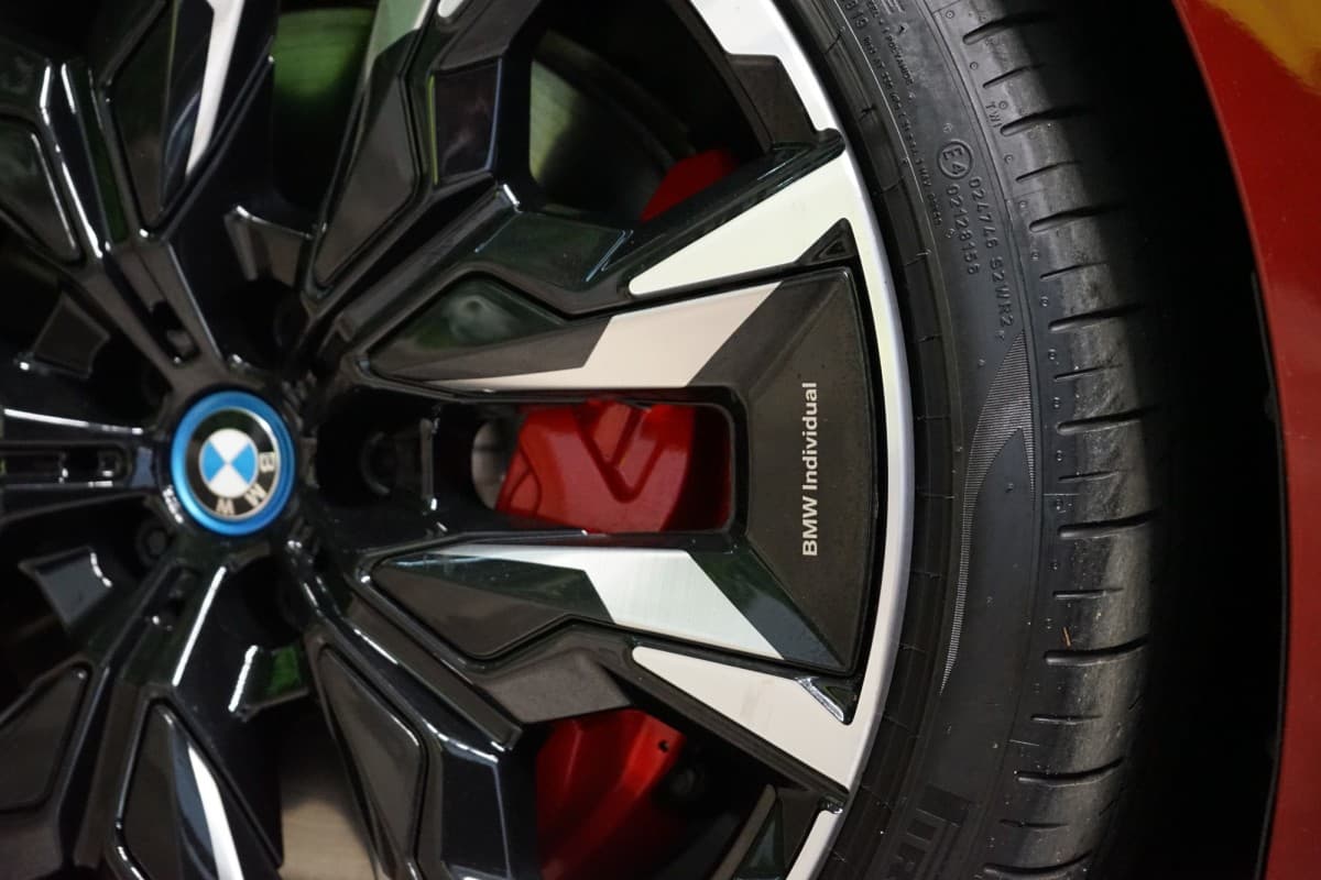 2024 BMW 5-Series - 13