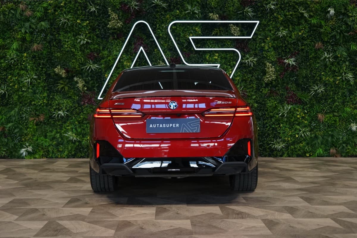 2024 BMW 5-Series - 6