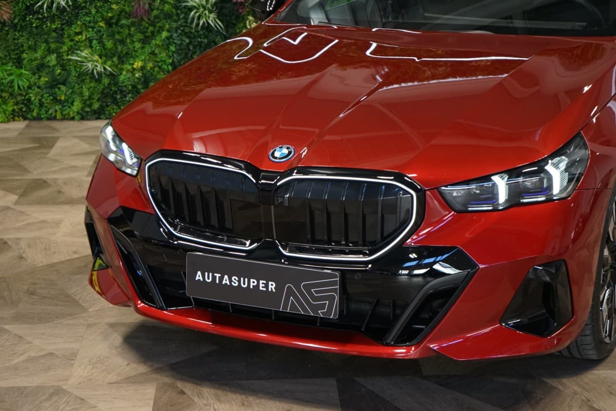 2024 BMW 5-Series - 9