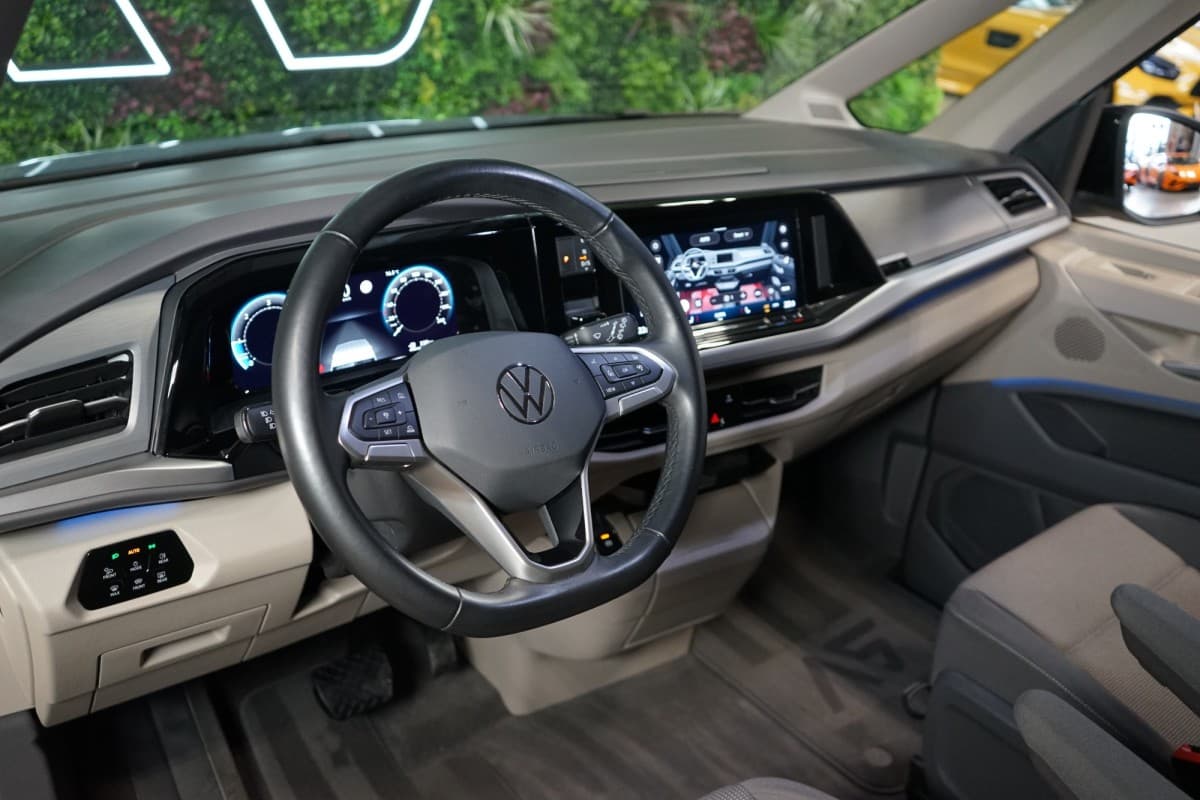 2025 Volkswagen Multivan - 10
