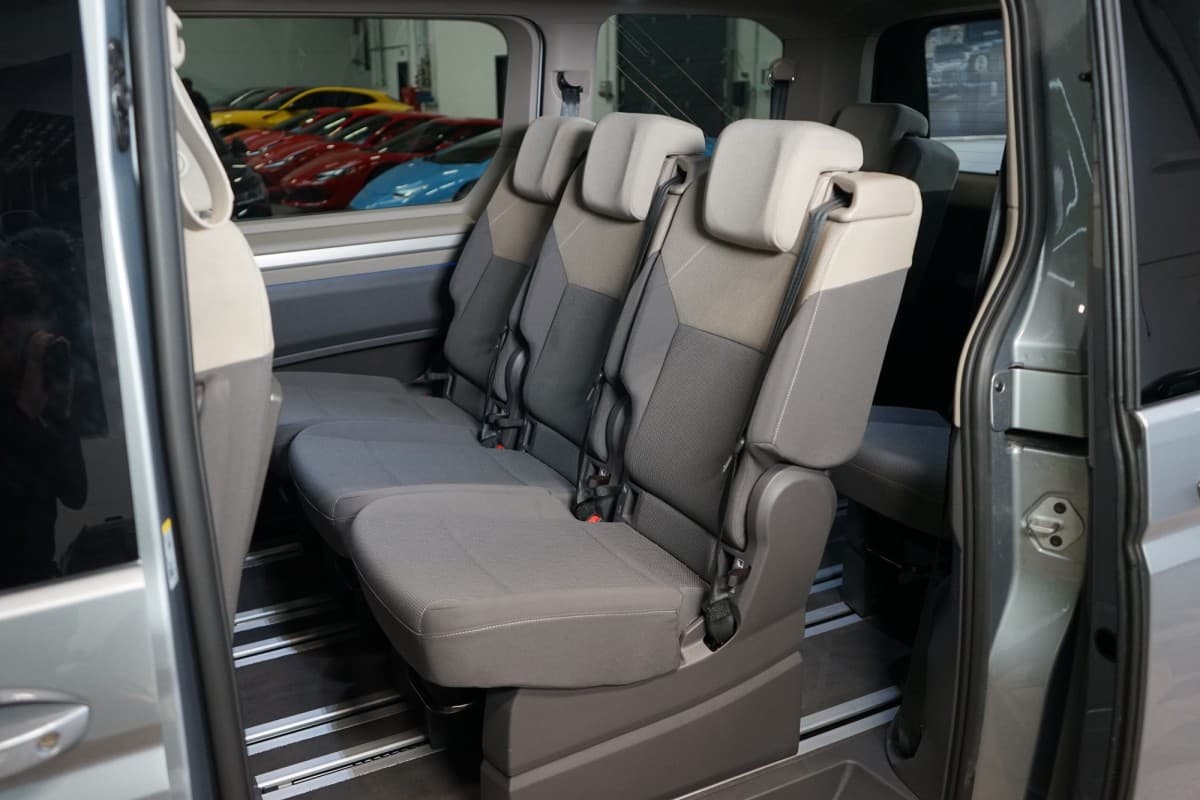 2025 Volkswagen Multivan - 12