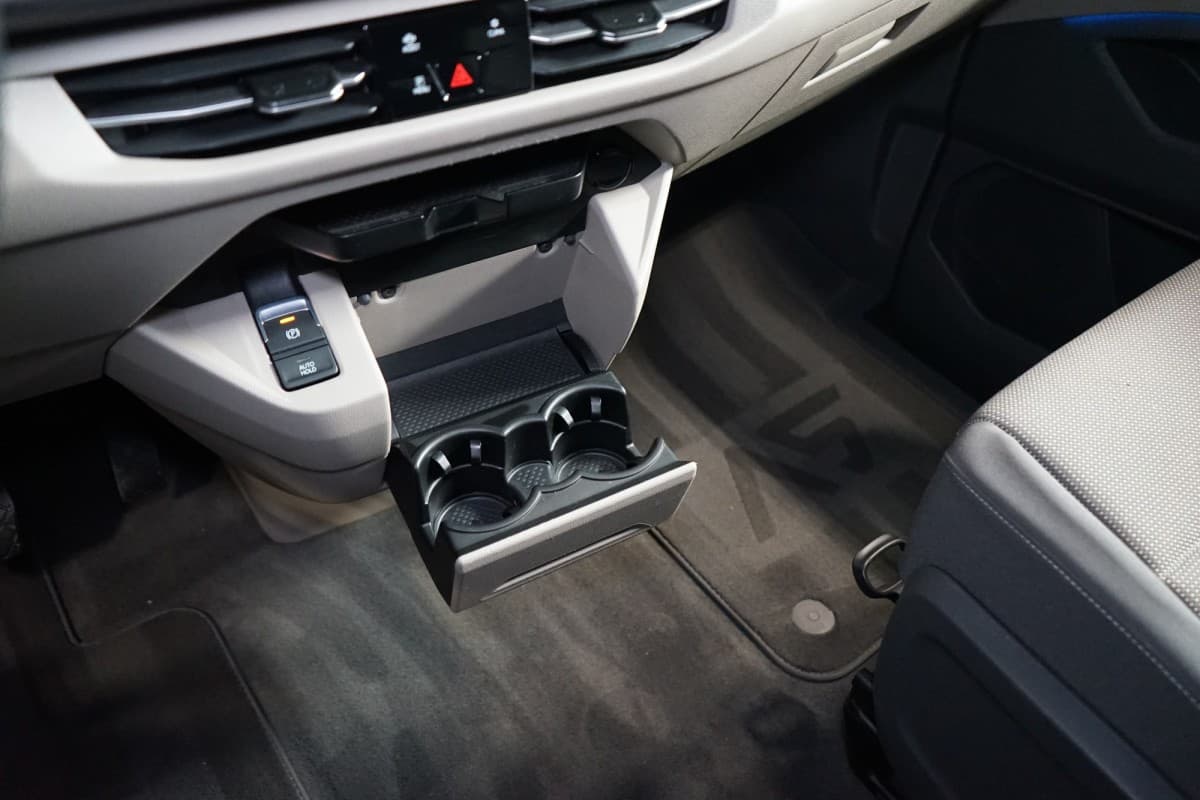 2025 Volkswagen Multivan - 16