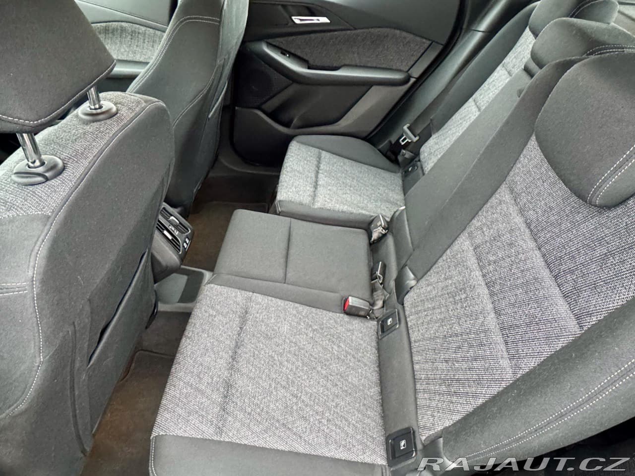 2024 BMW 2-Series - 15