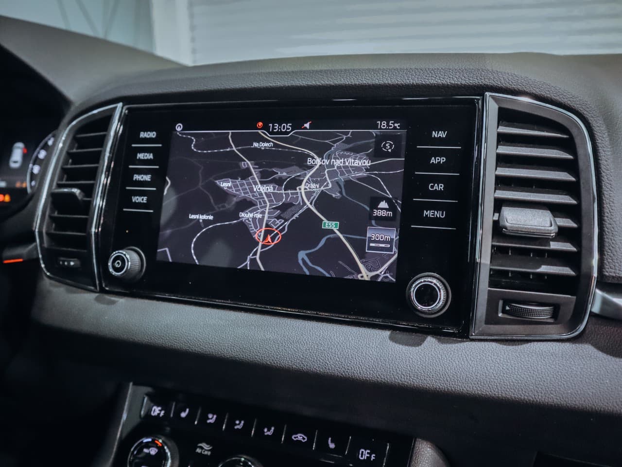 2018 Škoda Karoq - 14